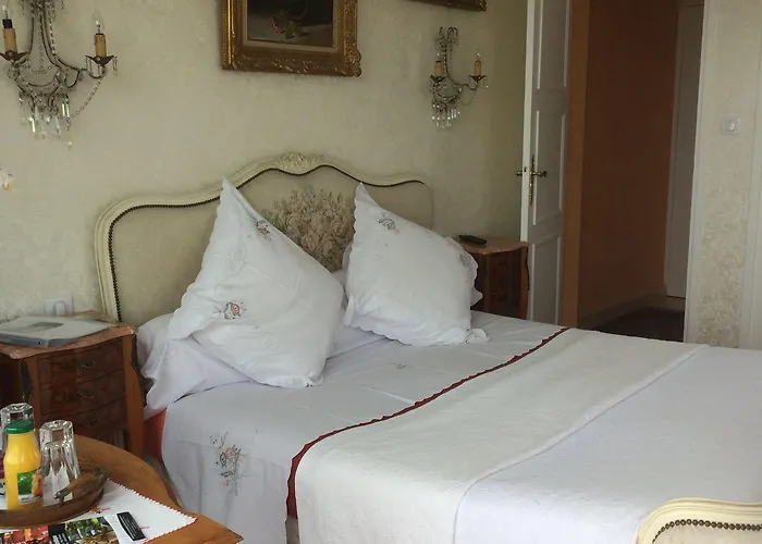 Couette-café Erresinolettean 4*