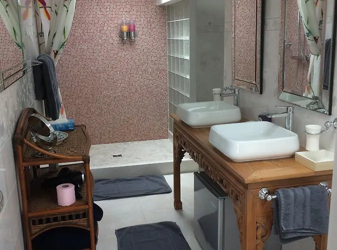 Erresinolettean Couette-café Ciboure