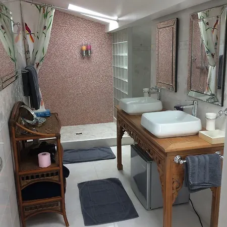 Erresinolettean Bed & Breakfast Ciboure